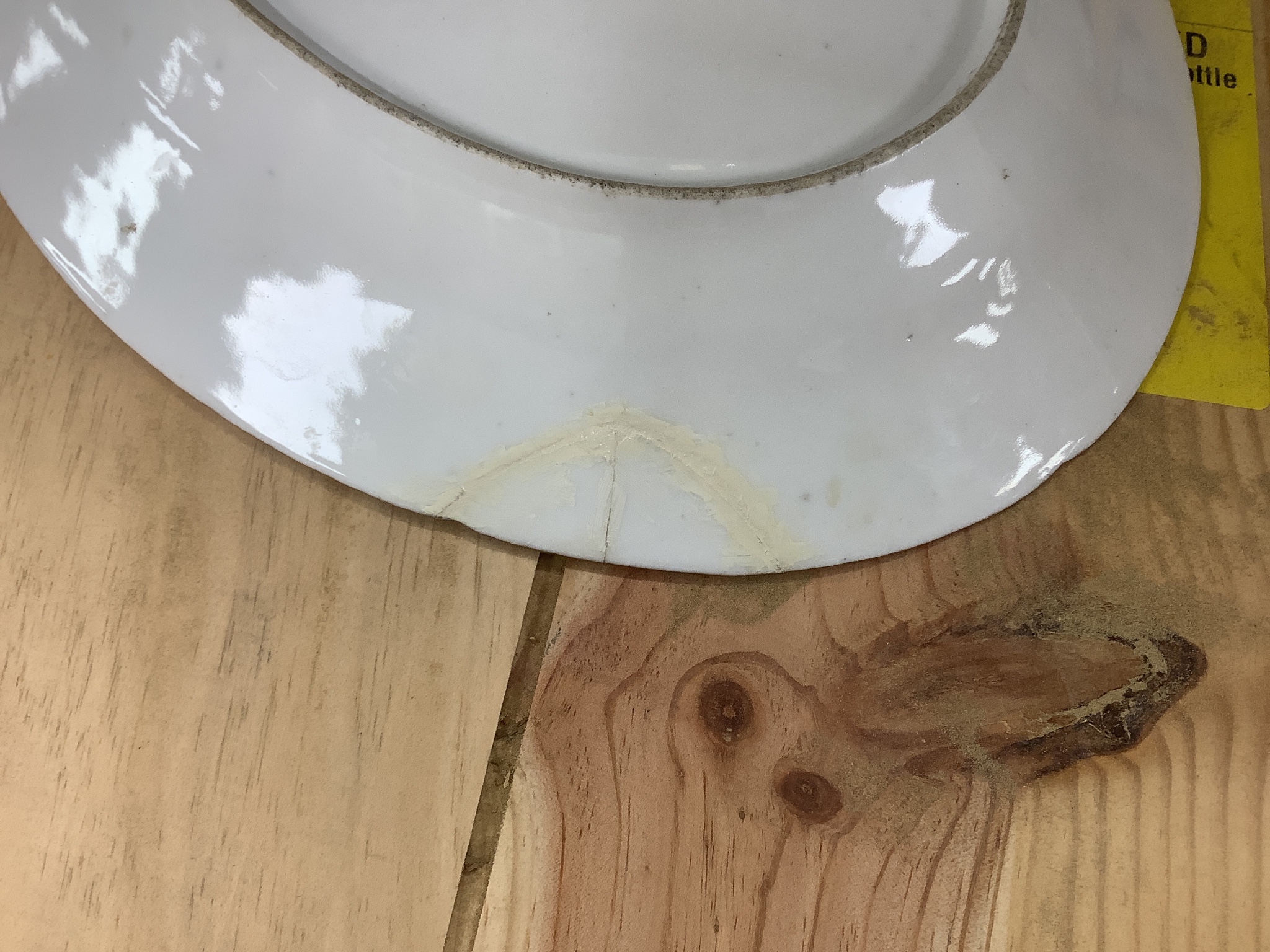 Three early 19th century Chamberlain Imari style plates after the Yeo service, two Barr Flight Barr marble ground saucer dishes and a rare Chamberlain armorial, the largest 35cm wide